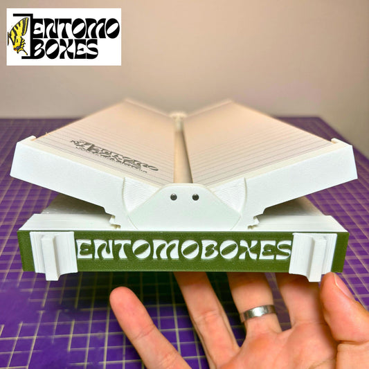 angle-adjustable spreading board