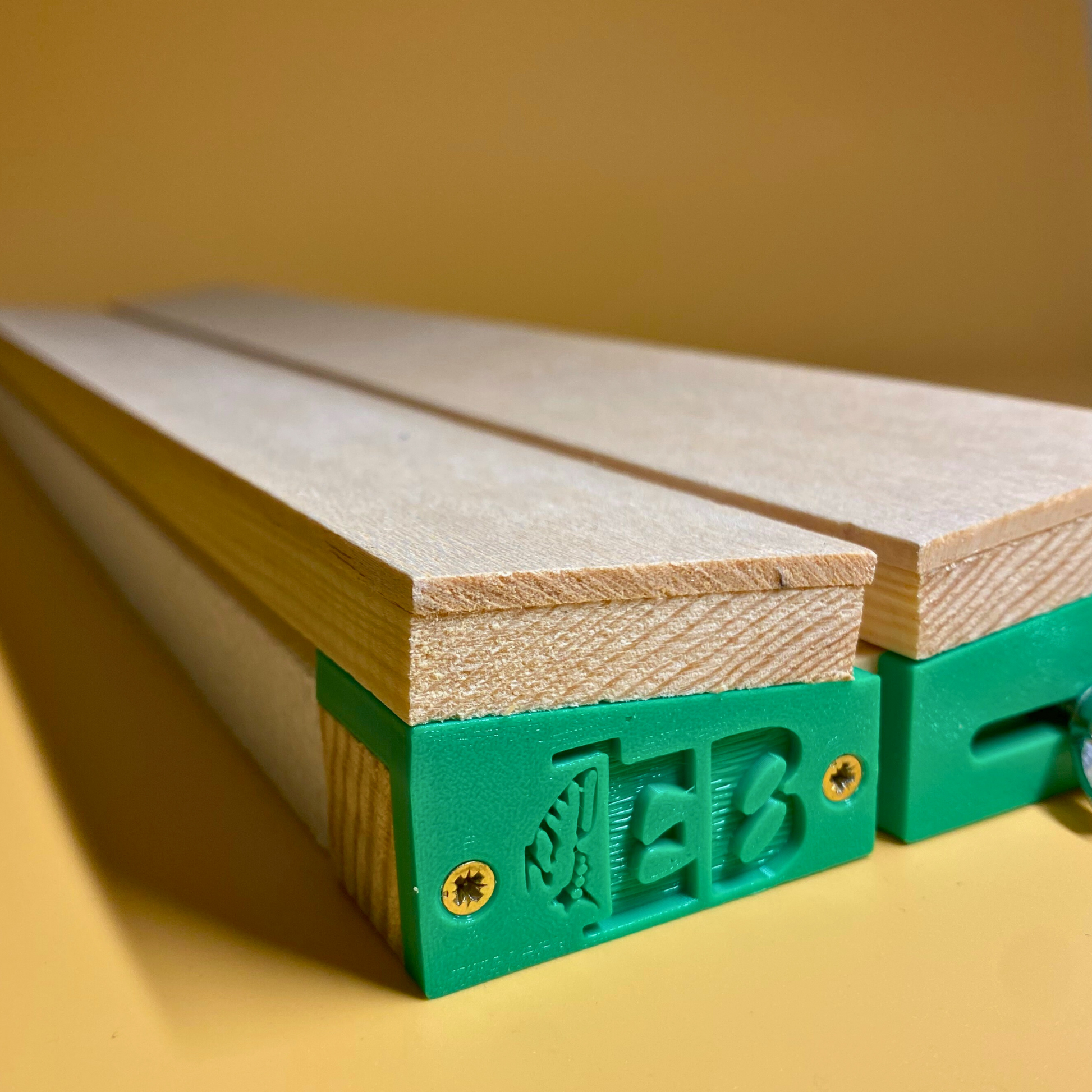 butterfly spreading board
